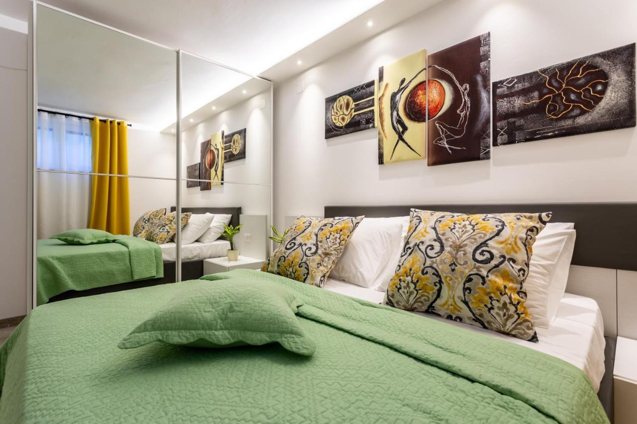 Valis Apartment *