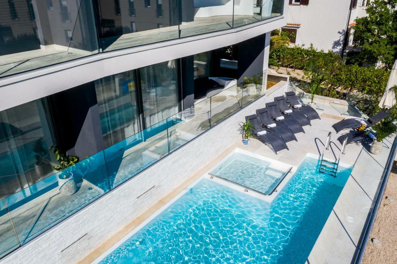 Apartment Valis